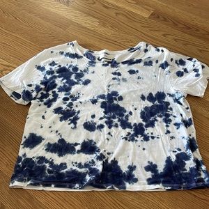 Loose fit S blue tie dyed tshirt. Super comfy and slightly cropped